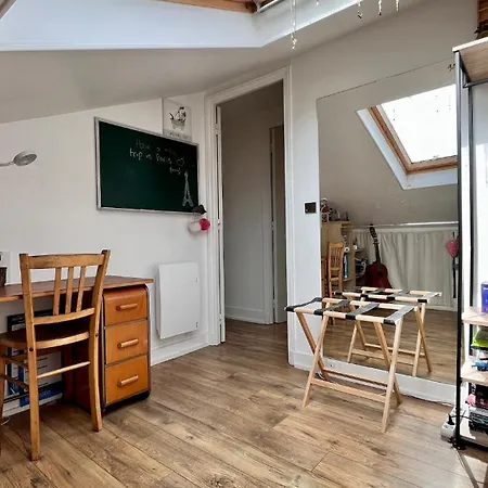 Large, Quiet, Family-friendly Floor Duplex Lejlighed *