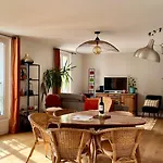Apartmán Large, Quiet, Family-friendly Floor Duplex Paříž