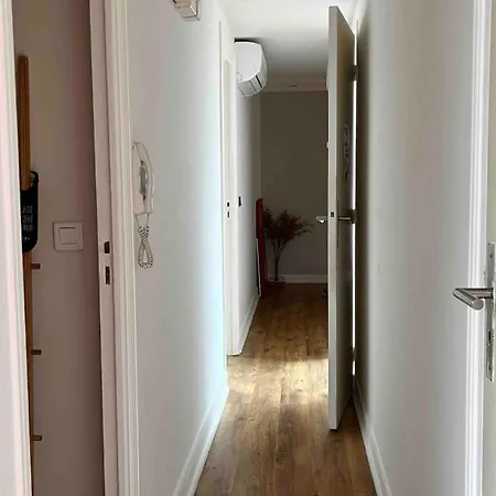 Large, Quiet, Family-friendly Floor Duplex Lägenhet