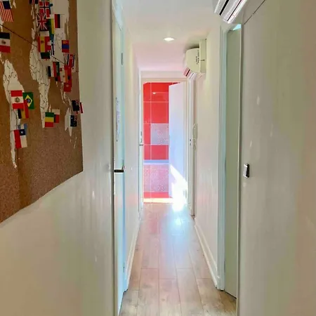 Large, Quiet, Family-friendly Floor Duplex Lägenhet