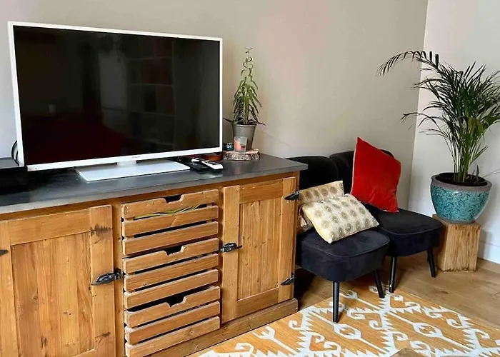 Large, Quiet, Family-friendly Floor Duplex Apartment