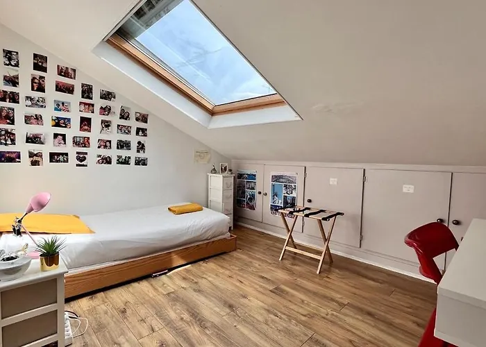 Large, Quiet, Family-friendly Floor Duplex Paris