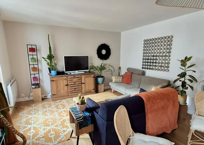 Large, Quiet, Family-friendly Floor Duplex Paris