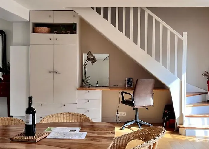 Large, Quiet, Family-friendly Floor Duplex Apartment Paris