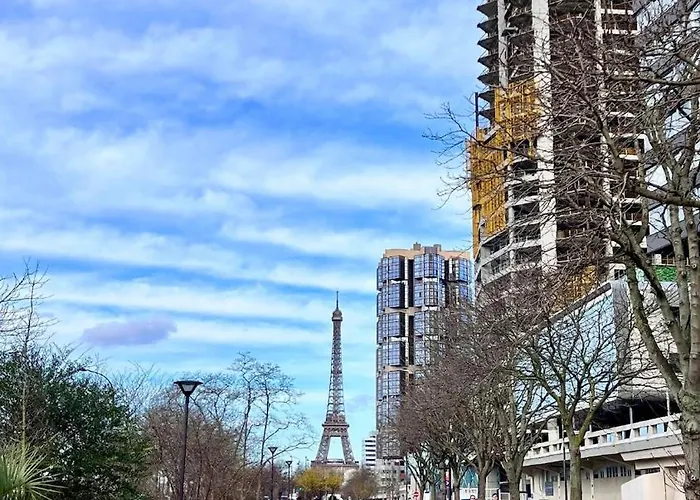 Large, Quiet, Family-friendly Floor Duplex Apartment Paris