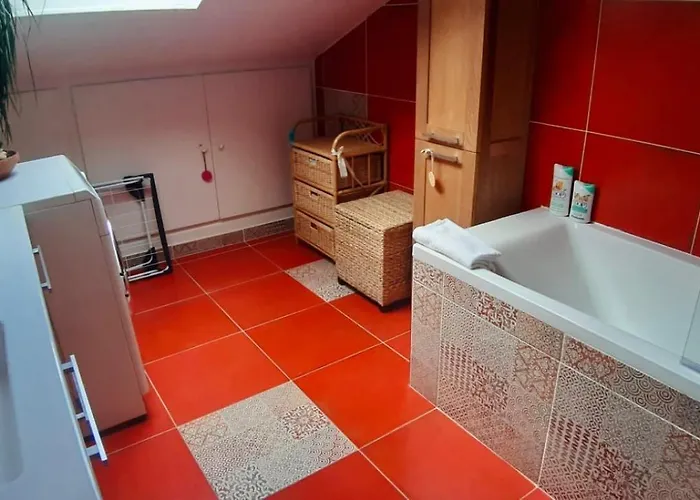 Large, Quiet, Family-friendly Floor Duplex * Paris