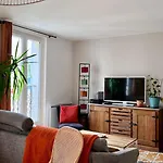 Large, Quiet, Family-friendly Floor Duplex Appartement