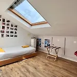Large, Quiet, Family-friendly Floor Duplex Paris