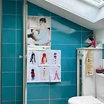 Large, Quiet, Family-friendly Floor Duplex Appartement Paris